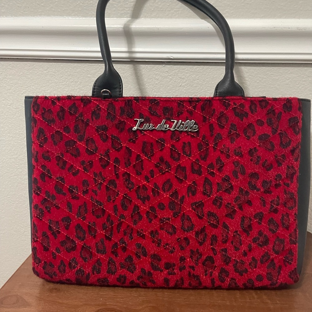 Liz De Ville Tote